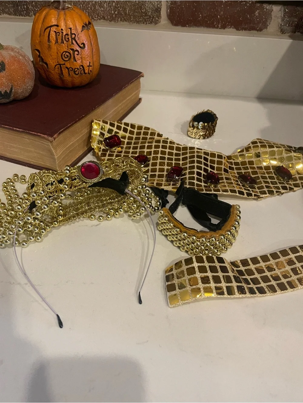 Kids Gold Cleopatra  Egyptian-Style Beaded Headpiece and Collar Set